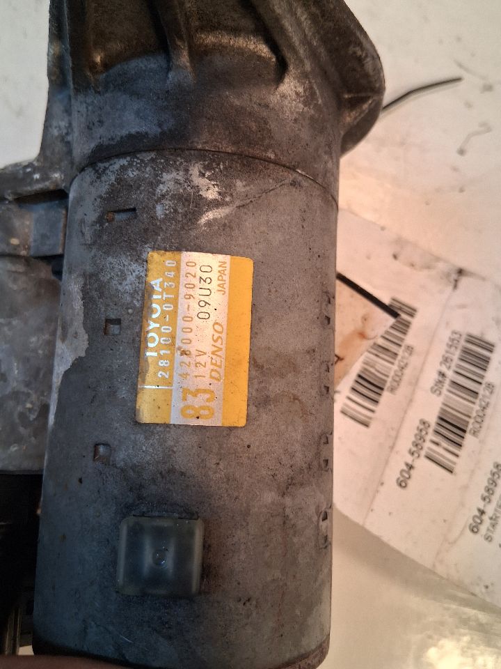 Starter Motor from a 2018 Toyota Corolla, photo 3