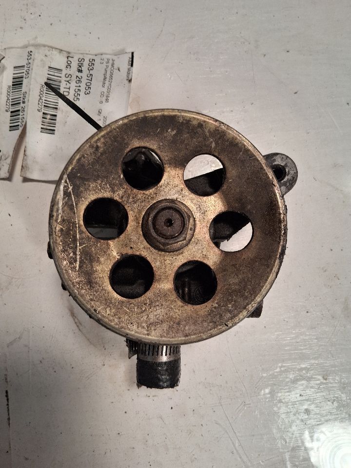 Power Steering Pump from a 2000 Honda Accord, photo 1