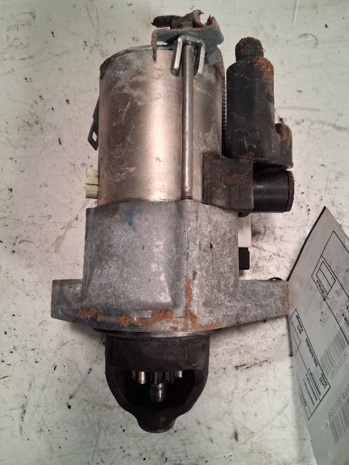 Starter Motor from a 2015 Honda Civic, photo 1
