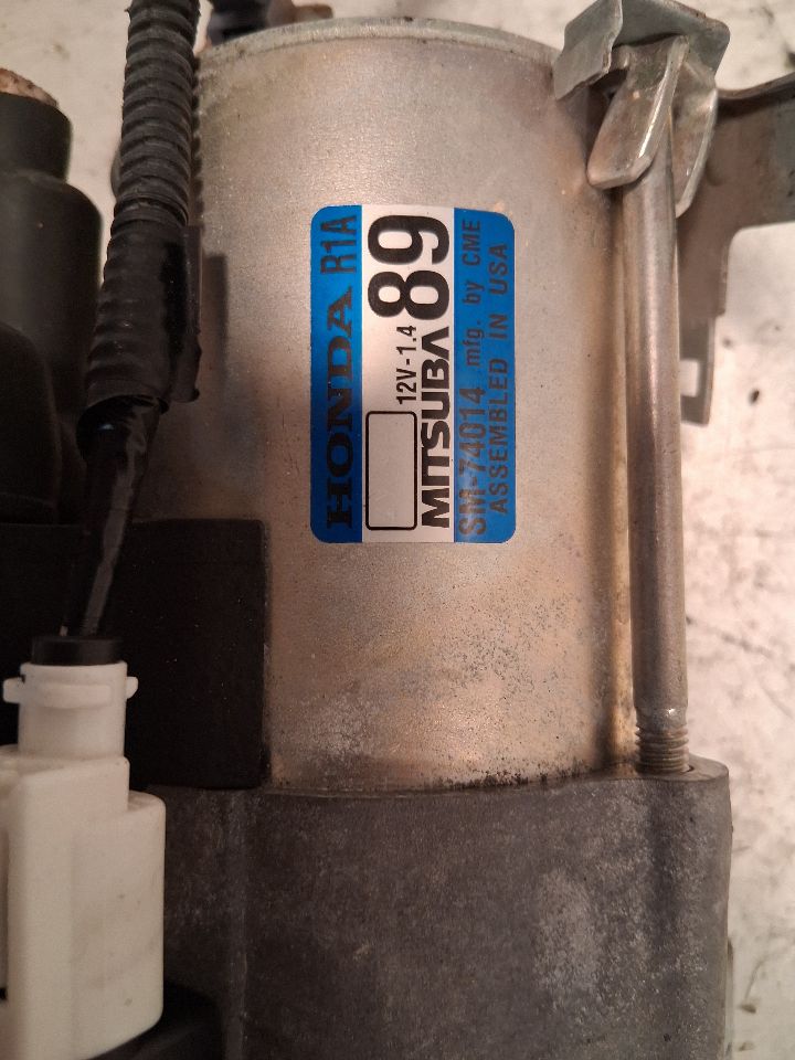 Starter Motor from a 2015 Honda Civic, photo 3