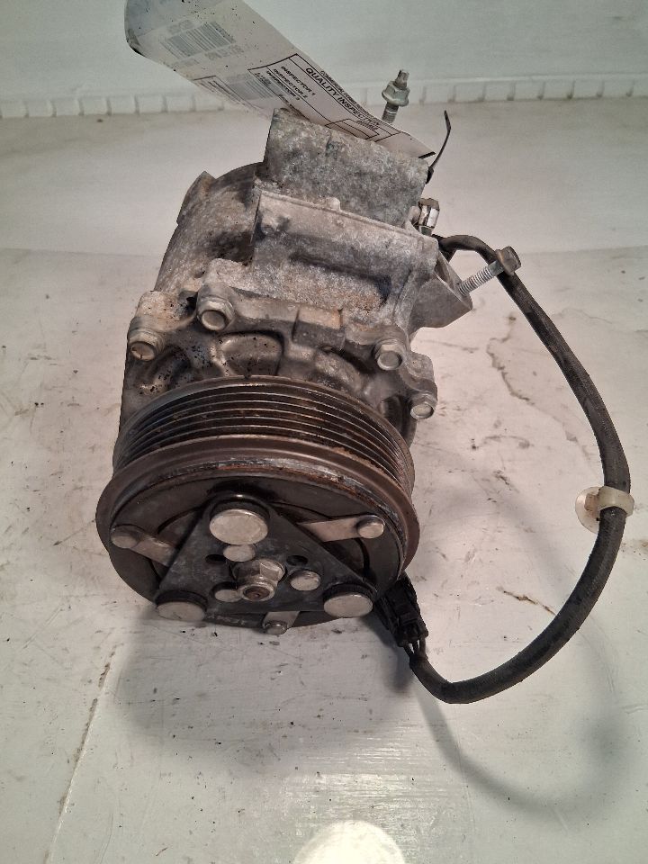 AC Compressor from a 2015 Honda Civic, photo 1