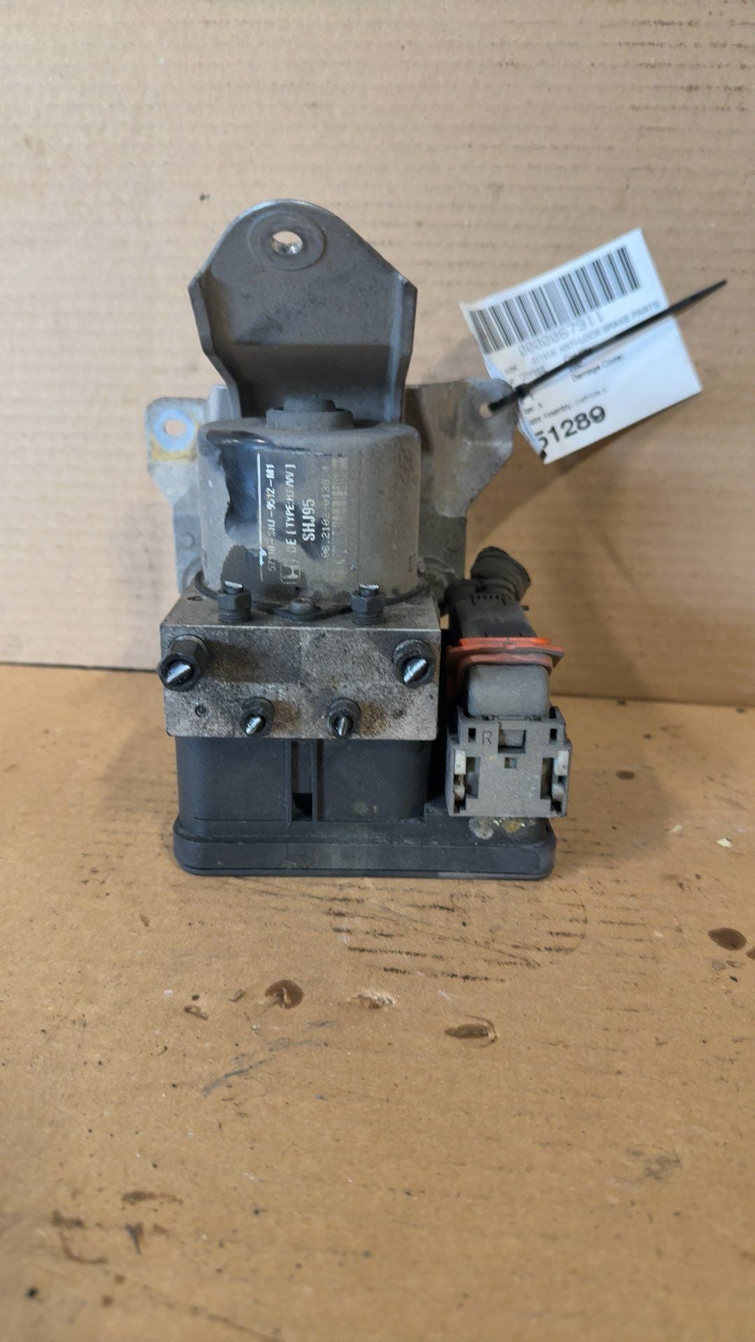 ABS Pump Module from a 2005 Honda Odyssey, photo 1