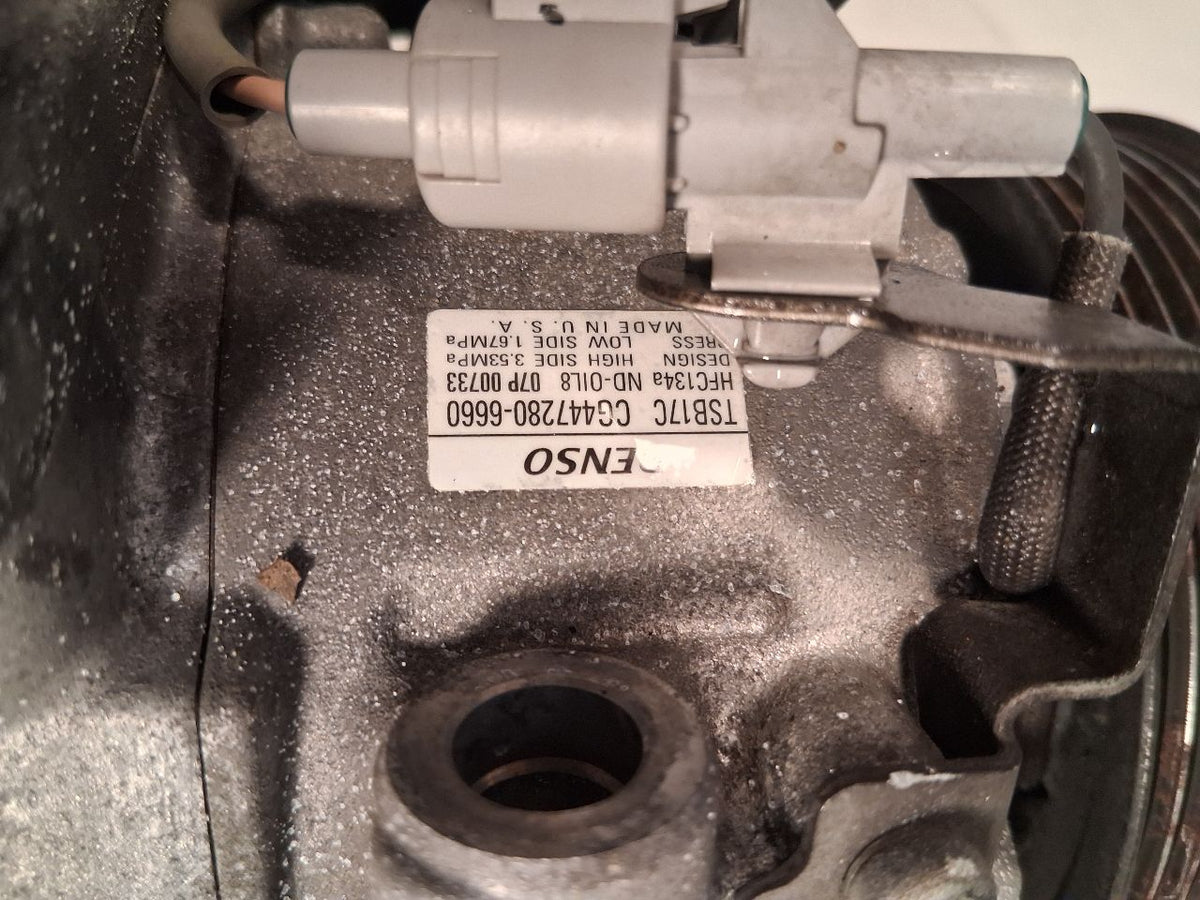 AC Compressor from a 2012 Toyota Camry, photo 2