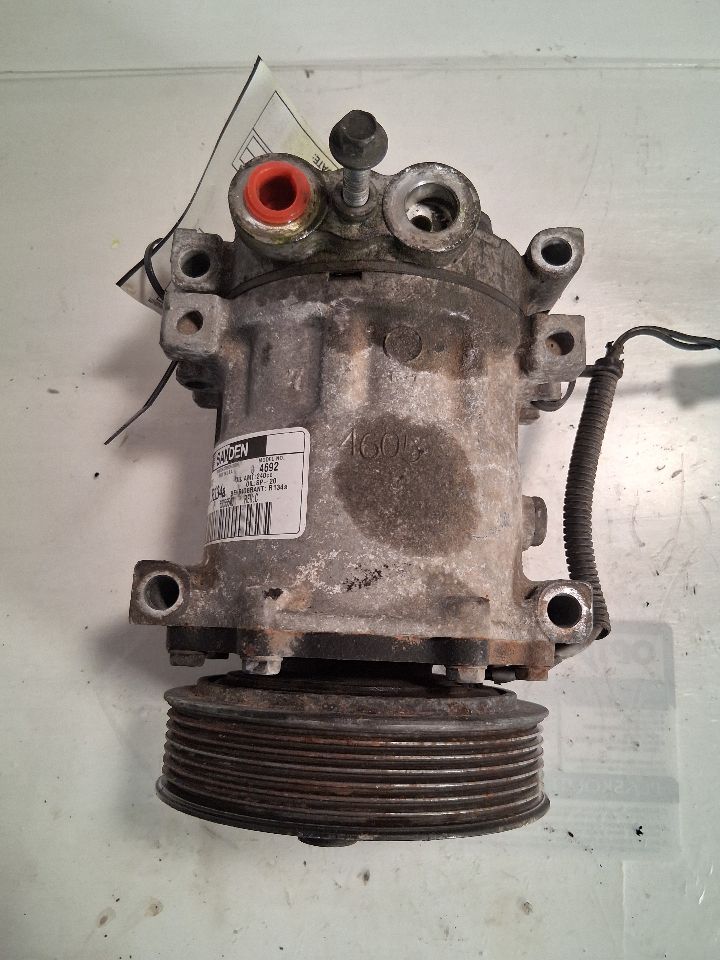 AC Compressor from a 1998 Dodge Ram 1500, photo 1