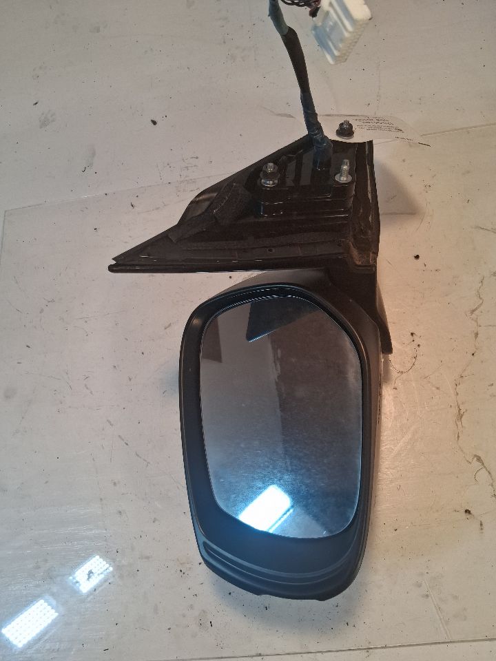 Side View Mirror from a 2017 Infiniti Q50, left side, photo 4