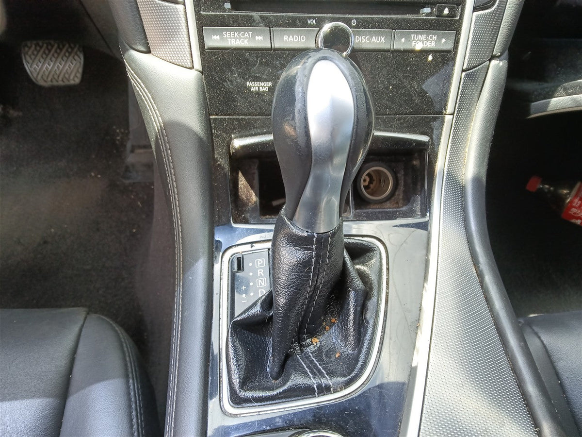 Gear Shifter from a 2017 Infiniti Q50, photo 1