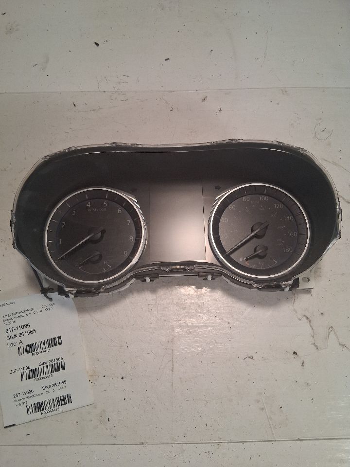 Speedometer Instrument Cluster from a 2017 Infiniti Q50, photo 2