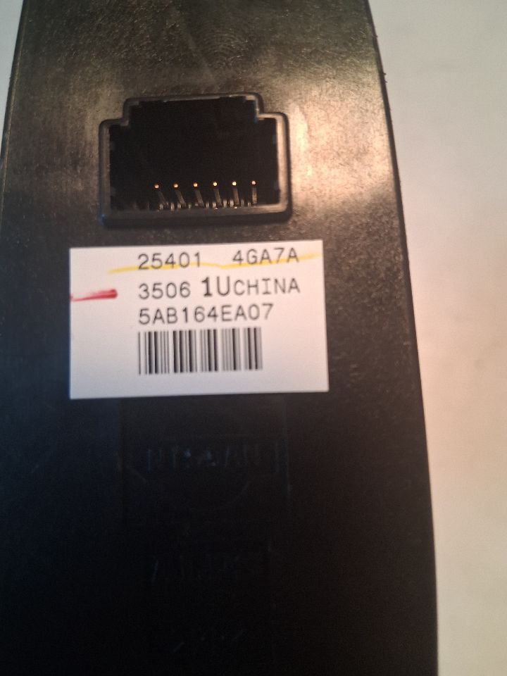 Window Master Switch from a 2017 Infiniti Q50, left side, photo 4