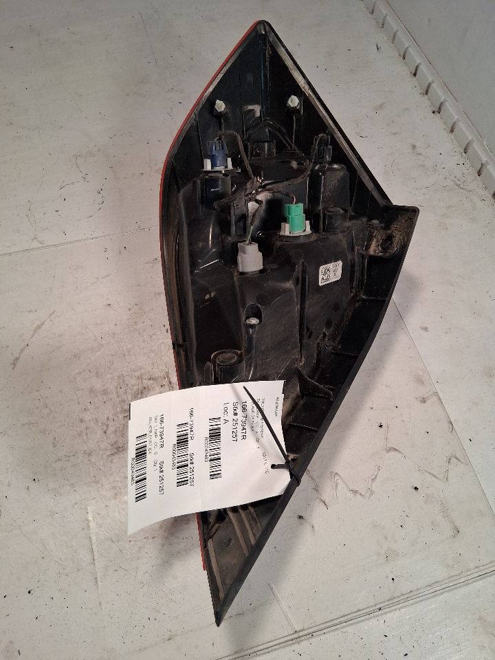 Tail Light from a 2017 Honda Civic, right side, photo 3