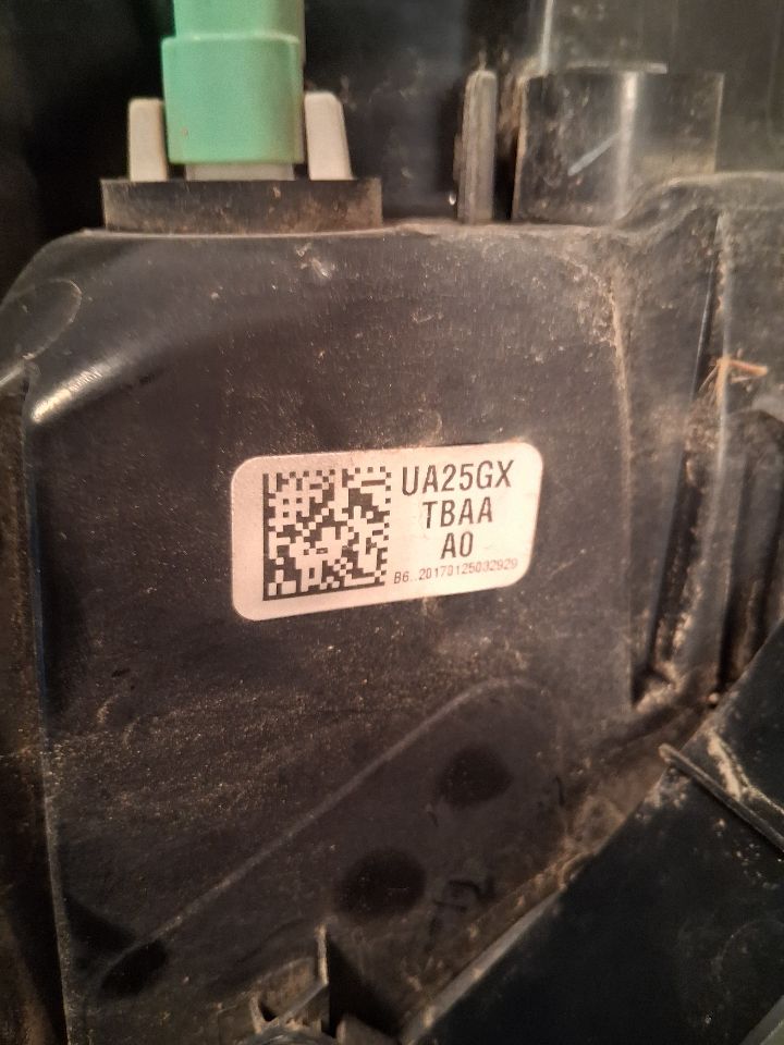 Tail Light from a 2017 Honda Civic, right side, photo 4