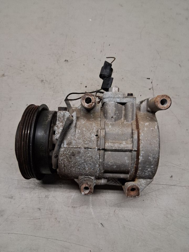AC Compressor from a 2008 Kia Rio, photo 2