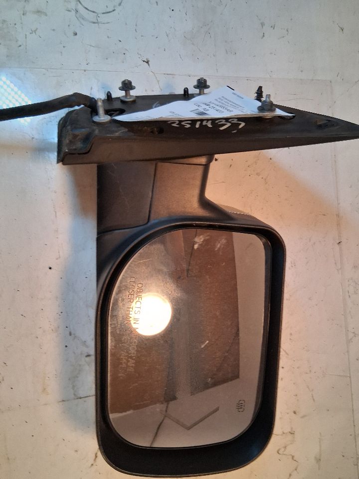Side View Mirror from a 2009 Infiniti QX56, right side, photo 4