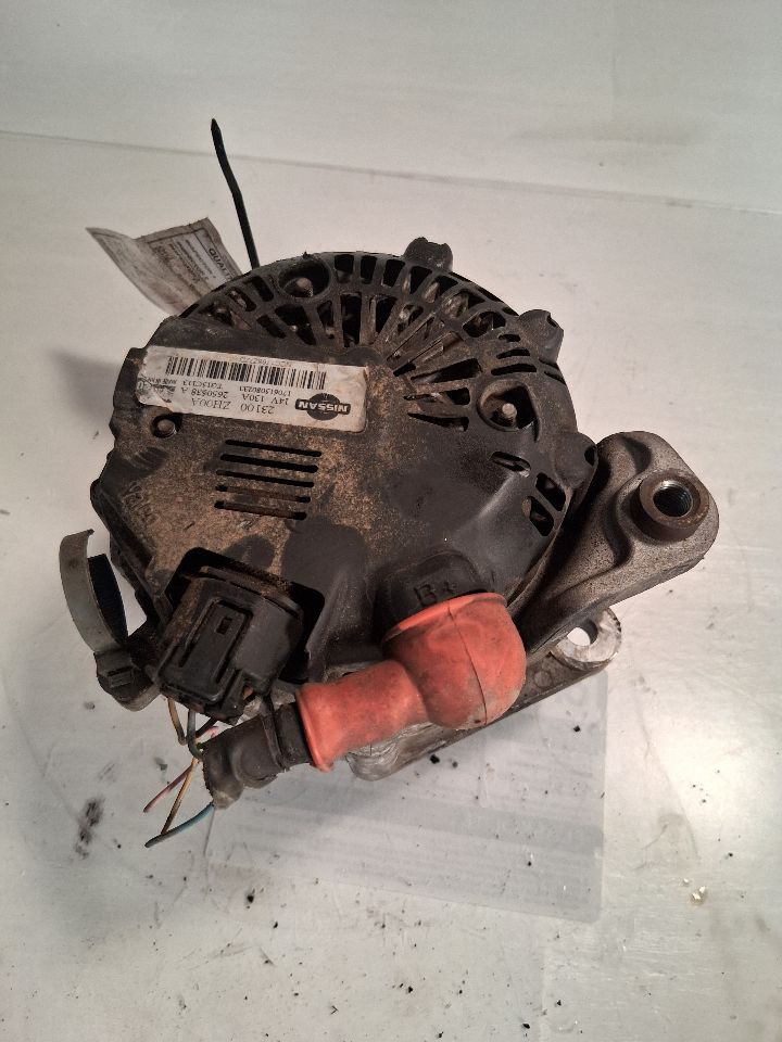Alternator from a 2008 Nissan Pathfinder, photo 3