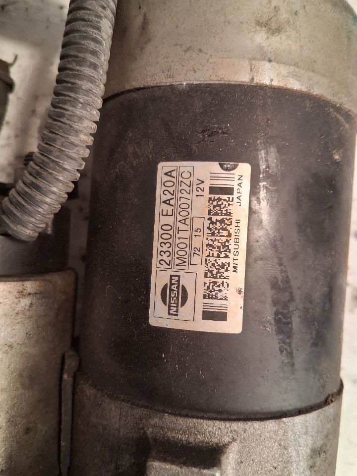 Starter Motor from a 2008 Nissan Pathfinder, photo 2