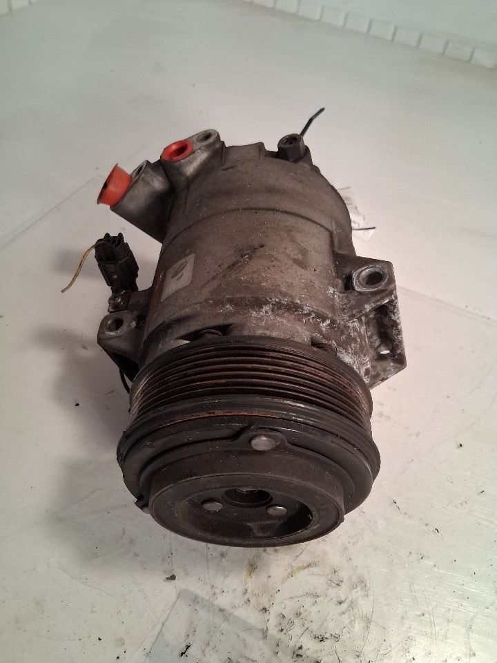 AC Compressor from a 2008 Nissan Pathfinder, photo 3