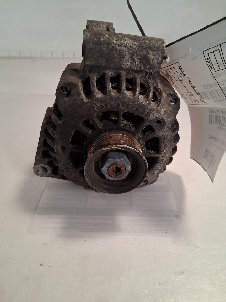 Alternator from a 2003 Pontiac Grand Am, photo 1
