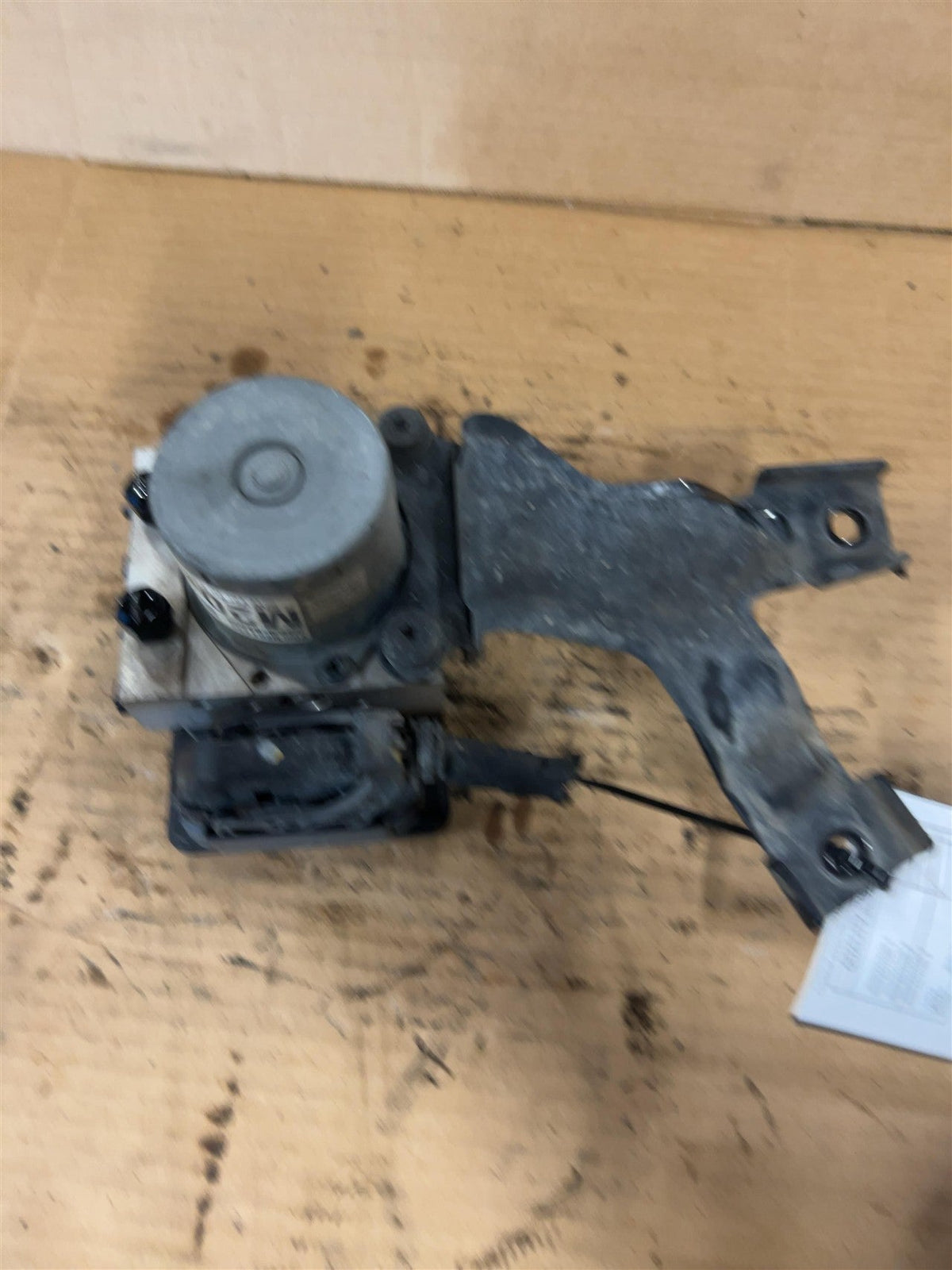 ABS Pump Module from a 2017 Kia Forte, photo 1