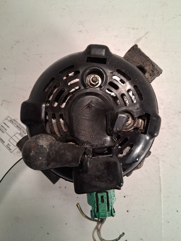 Alternator from a 2010 Acura RDX, photo 3