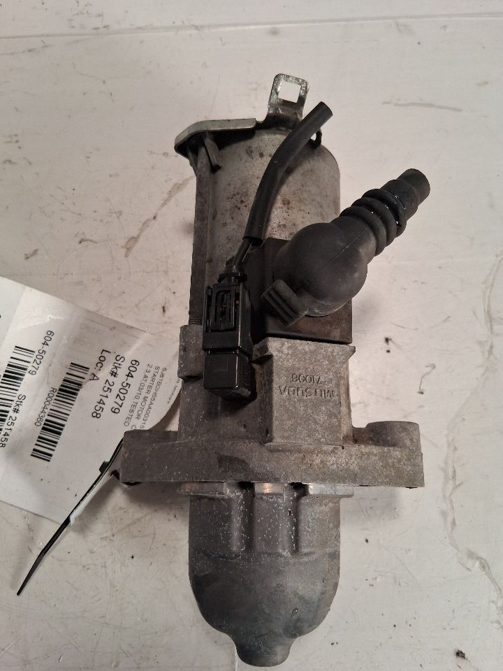 Starter Motor from a 2010 Acura RDX, photo 2