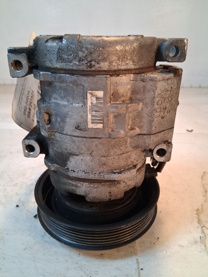 AC Compressor from a 2005 Toyota Corolla, photo 4
