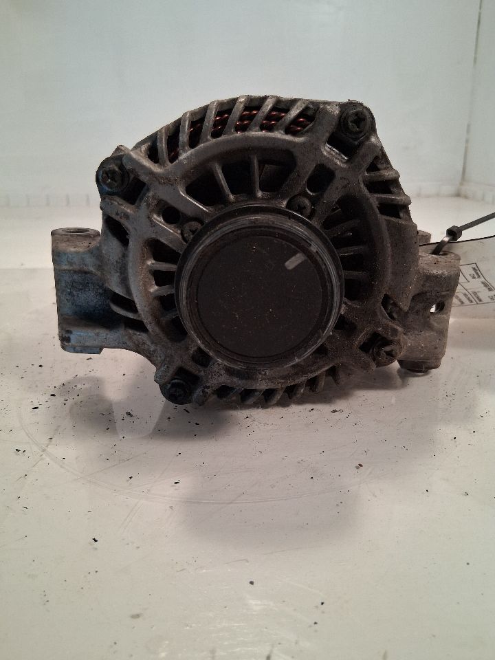Alternator from a 2015 Chrysler 200, photo 2