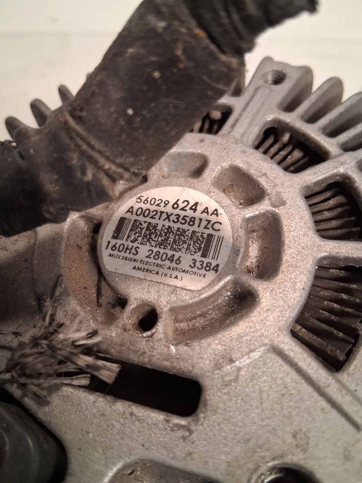 Alternator from a 2015 Chrysler 200, photo 5