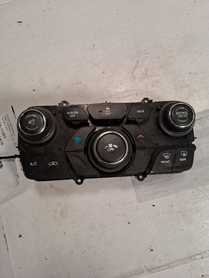 Climate Control Panel from a 2015 Chrysler 200, photo 2