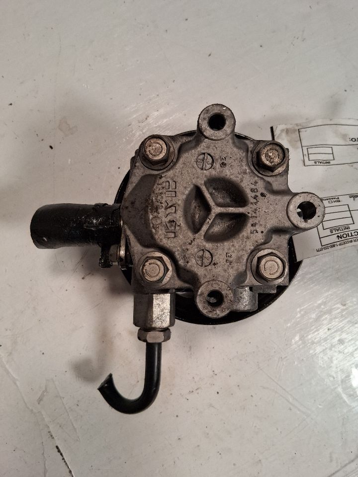 Power Steering Pump from a 2016 Jeep Patriot, photo 2