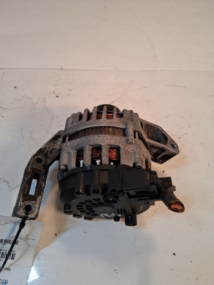 Alternator from a 2016 Ford Focus, photo 4