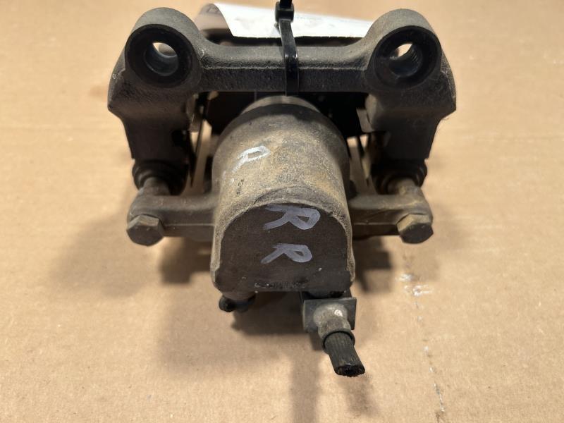 Brake Caliper from a 2005 Dodge Magnum, rear, right side, photo 1