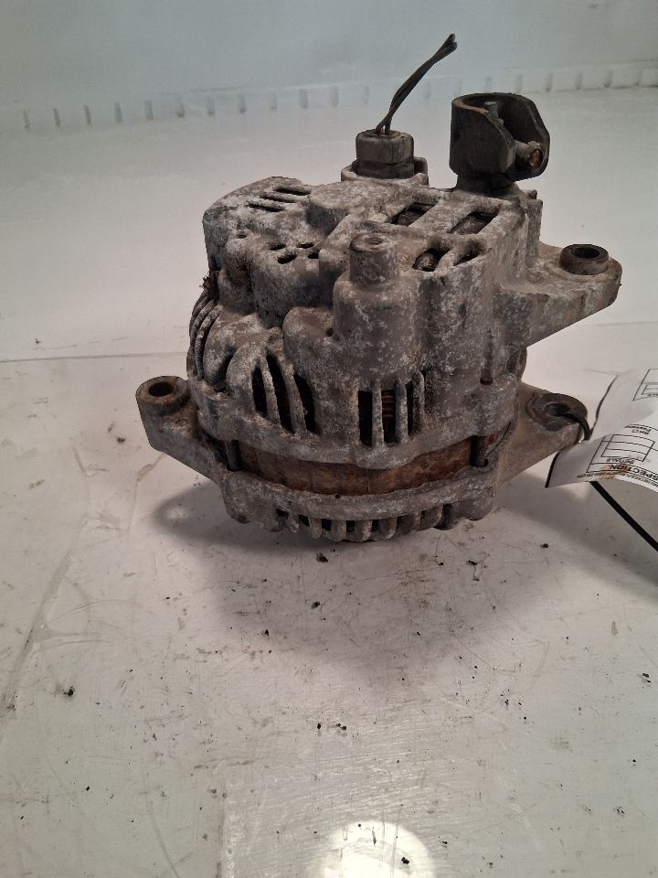 Alternator from a 2005 Dodge Neon, photo 4