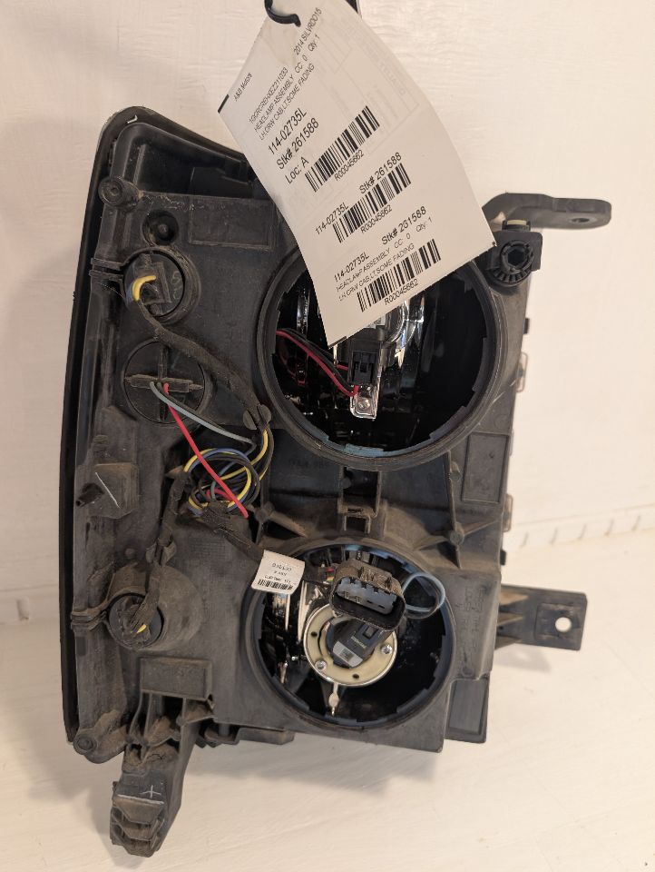 Headlight Assembly from a 2014 Chevrolet Silverado 1500, left side, photo 6