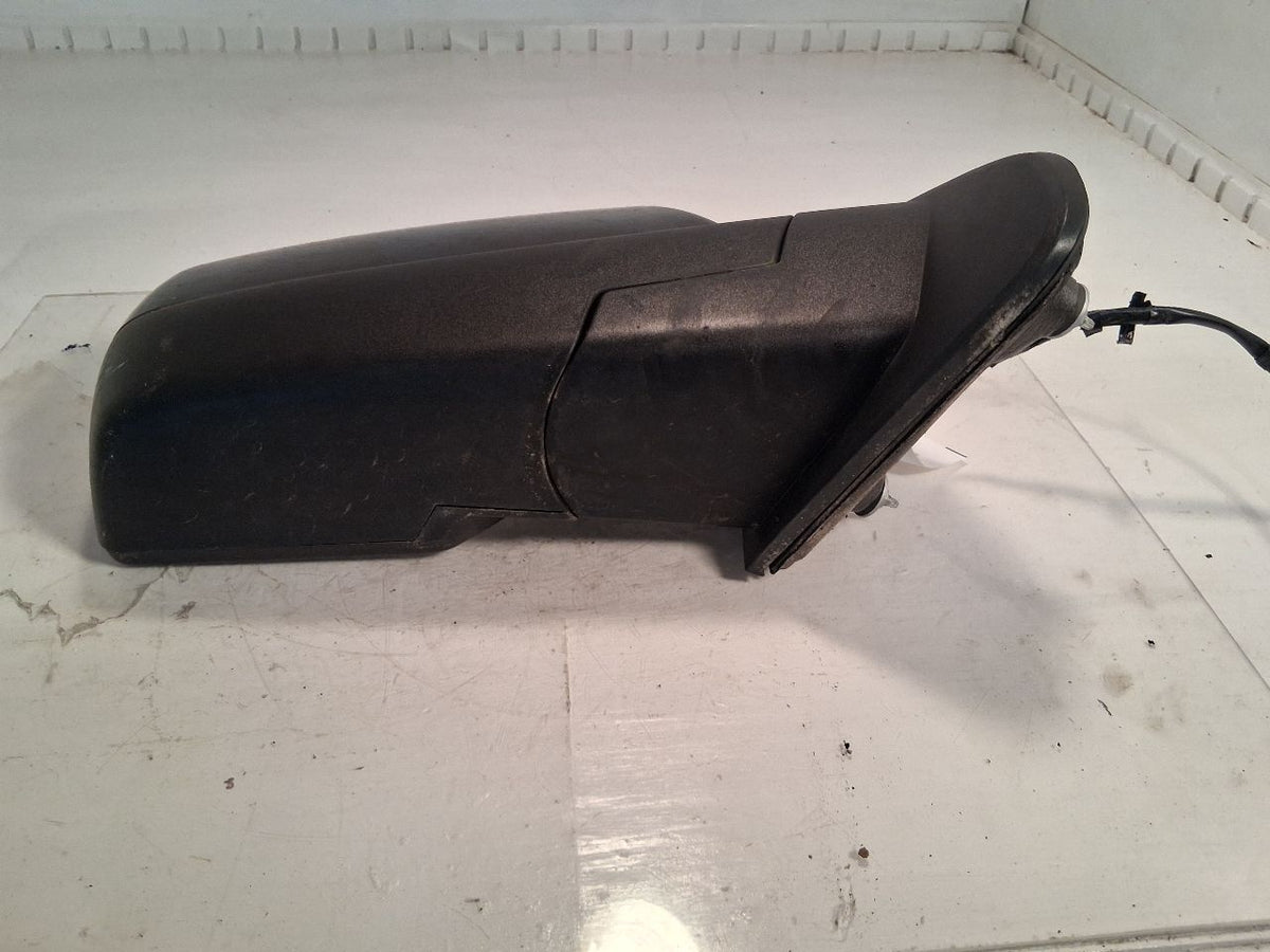 Side View Mirror from a 2014 Chevrolet Silverado 1500, right side, photo 7