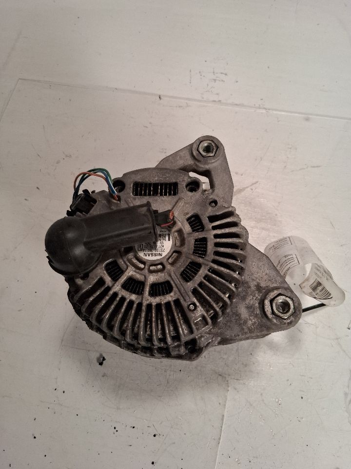 Alternator from a 2018 Nissan Versa, photo 2