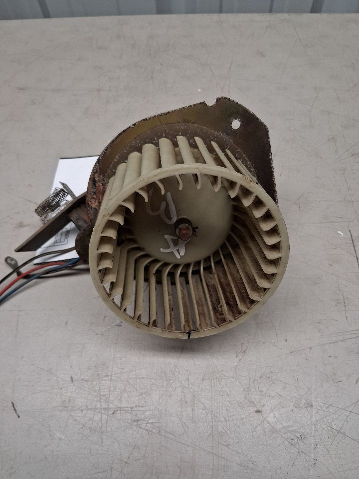 Blower Motor from a 1986 Ford Van, photo 2