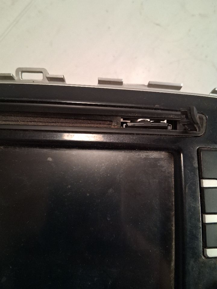 Radio Receiver from a 2017 Nissan Maxima, photo 5