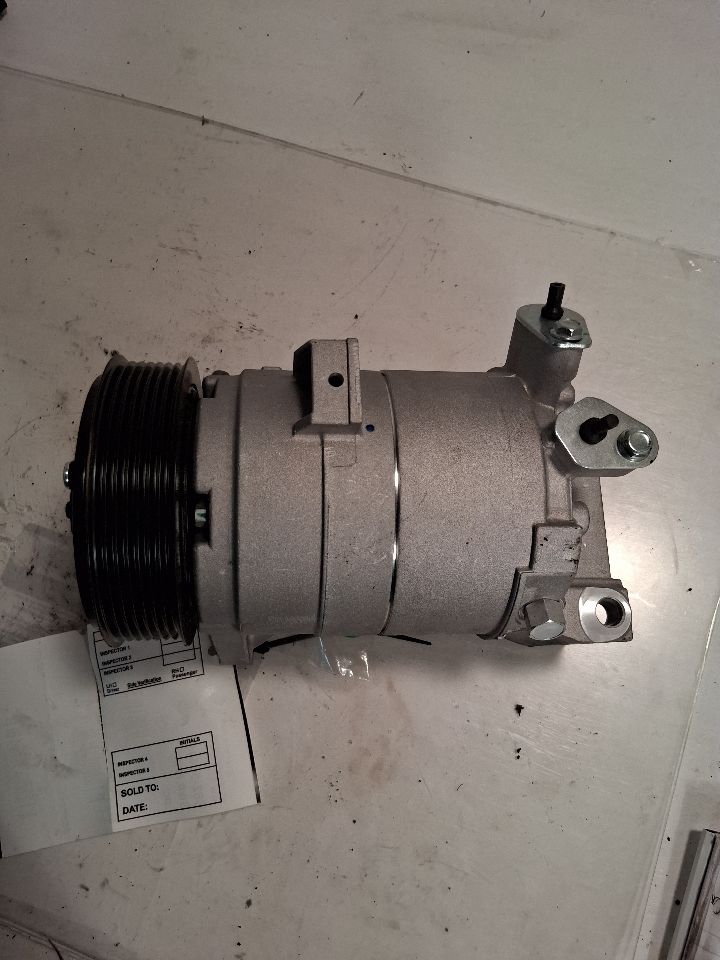 Used OEM AC Compressor, photo 1