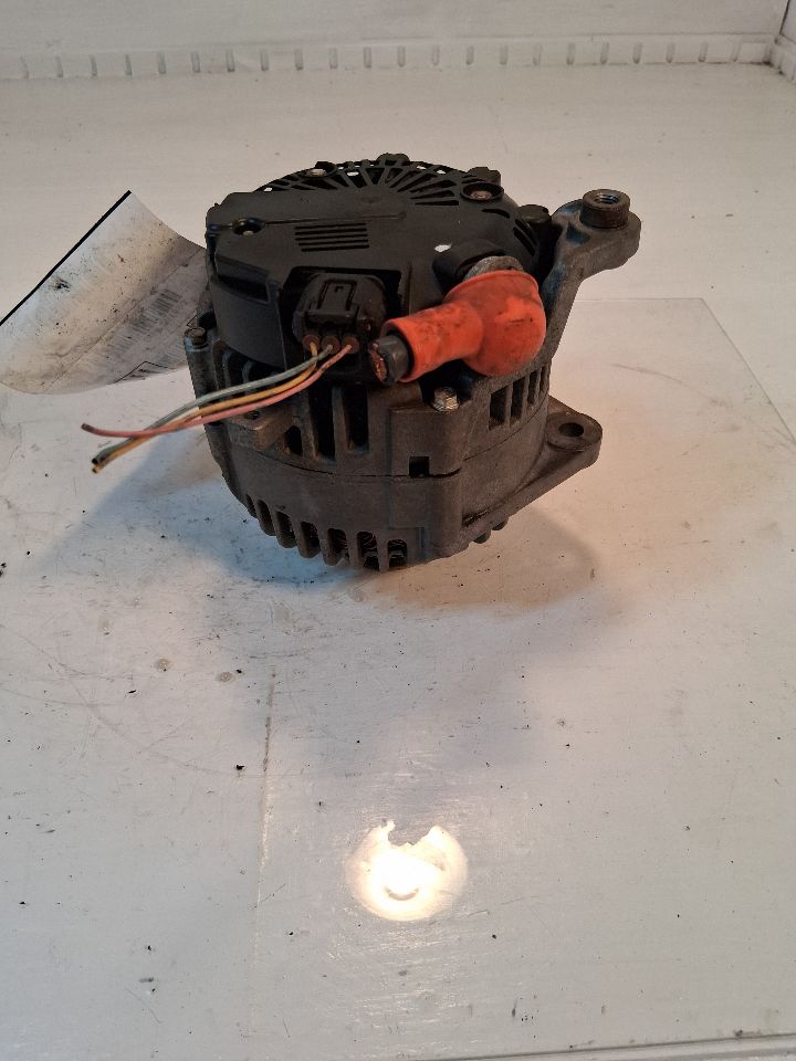 Alternator from a 2008 Nissan Pathfinder, photo 3