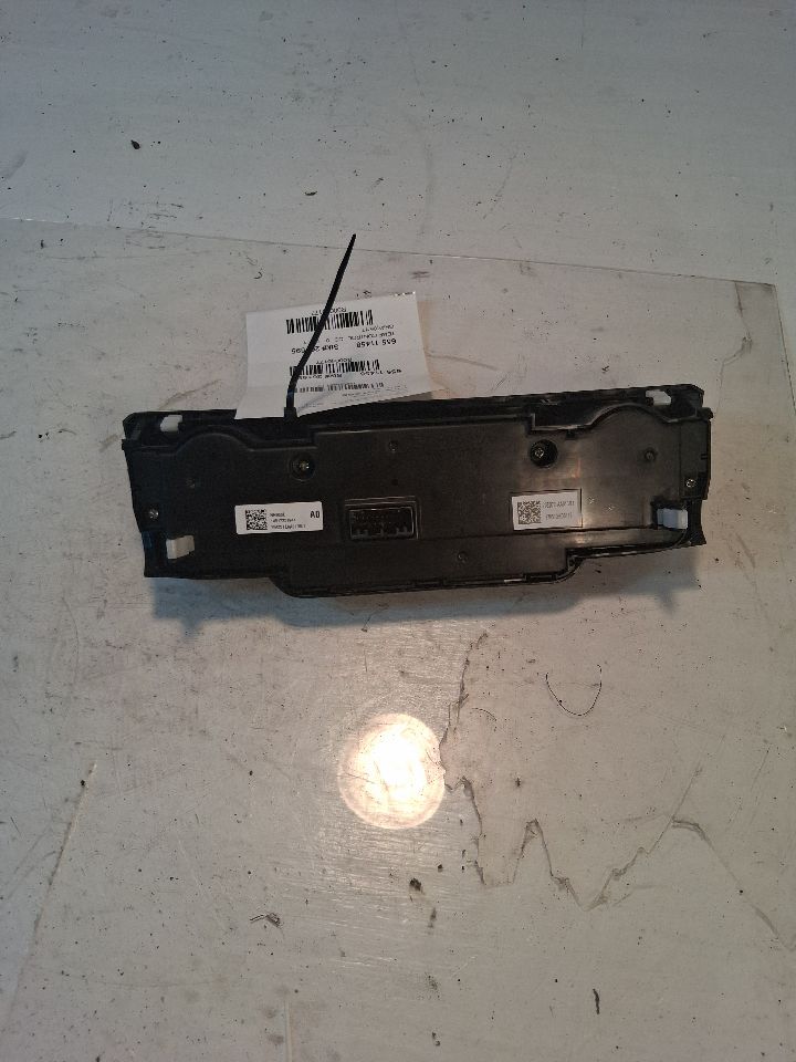 Climate Control Panel from a 2017 Honda CR-V, photo 3