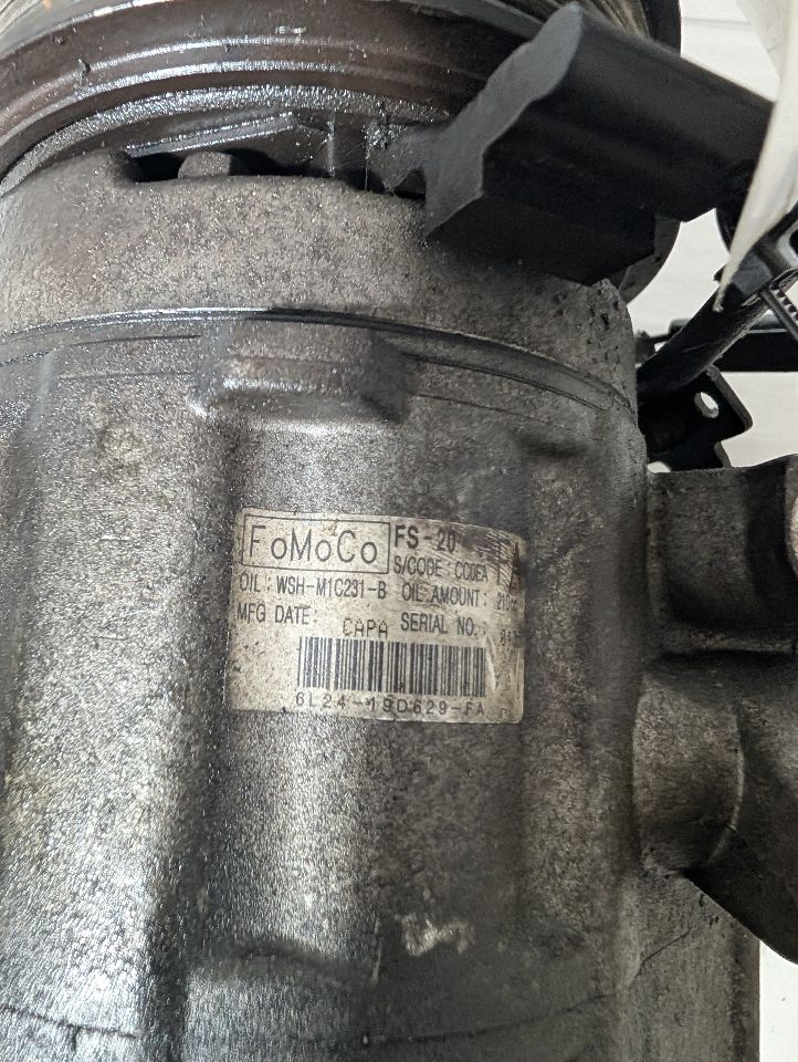 AC Compressor from a 2007 Ford, photo 9