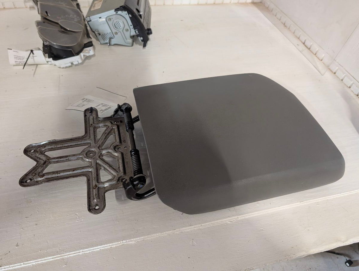 Center Console from a 2010 Toyota Tundra, front, photo 2