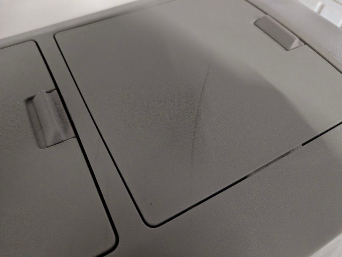 Overhead Console from a 2010 Toyota Tundra, front, photo 5