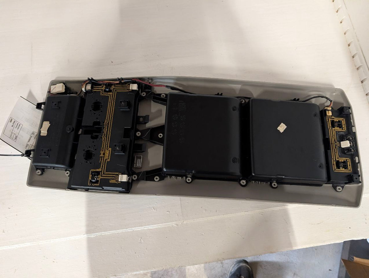 Overhead Console from a 2010 Toyota Tundra, front, photo 6