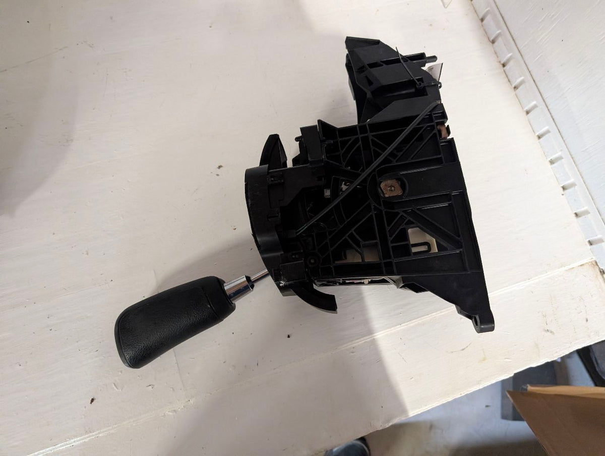 Gear Shifter from a 2010 Toyota Tundra, photo 7