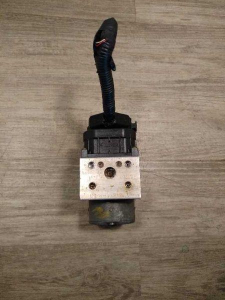 ABS Pump Module from a 2000 Mazda 626, photo 1