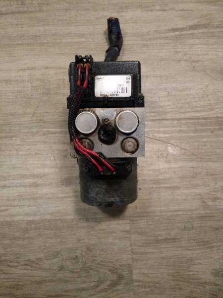 ABS Pump Module from a 2000 Mazda 626, photo 2