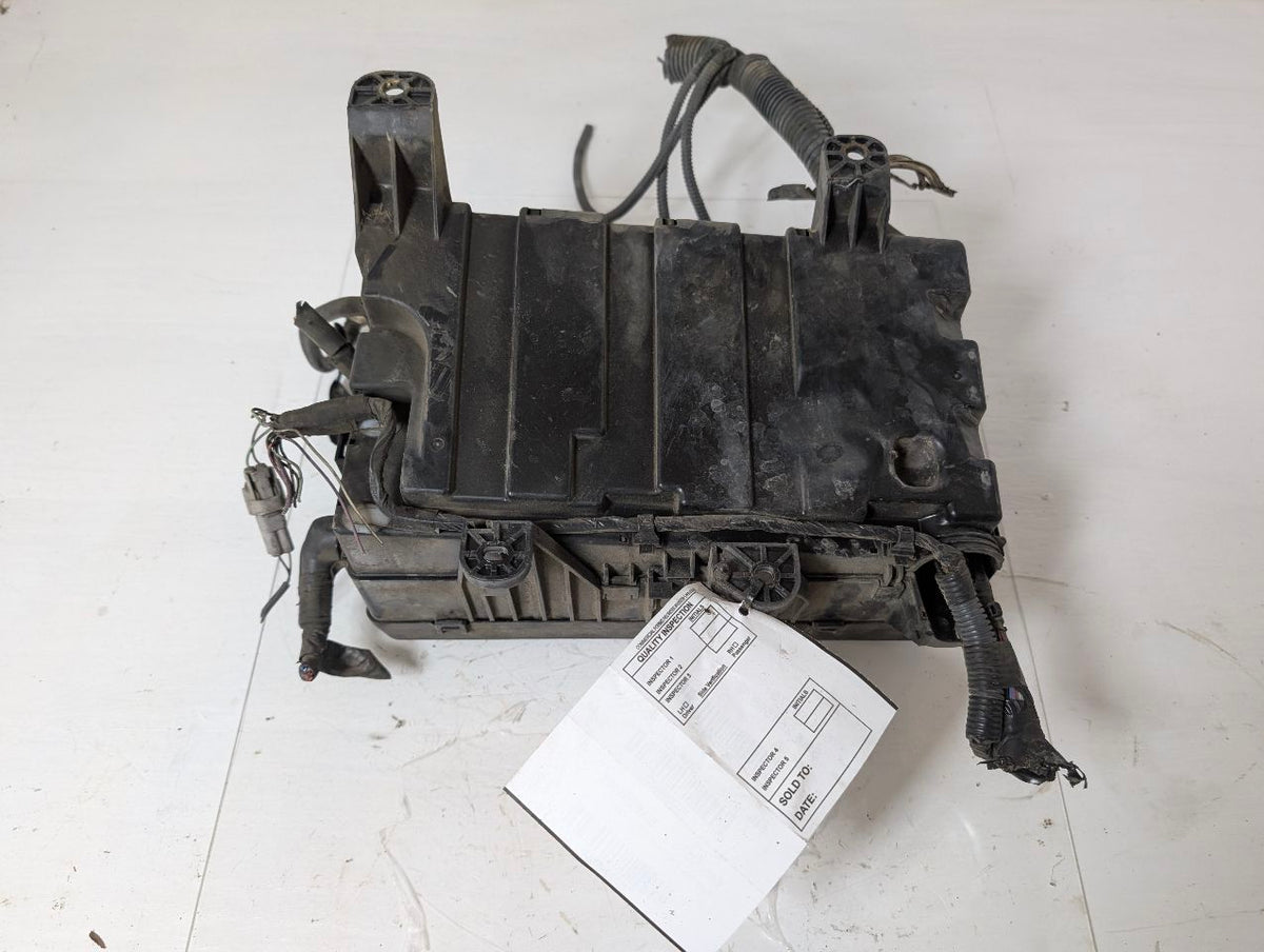 Engine Fuse Box from a 2010 Toyota Tundra, photo 10