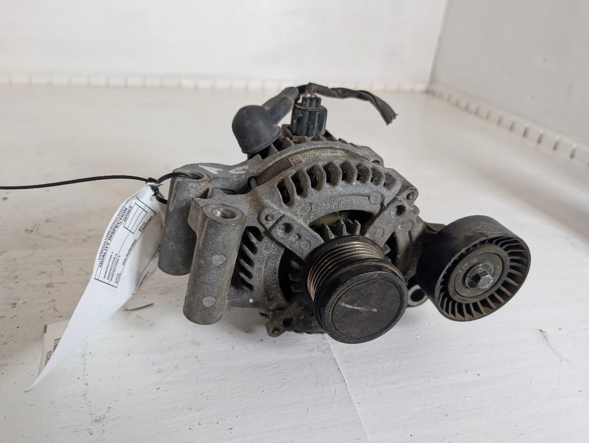 Alternator from a 2016 Ford Fusion, photo 1