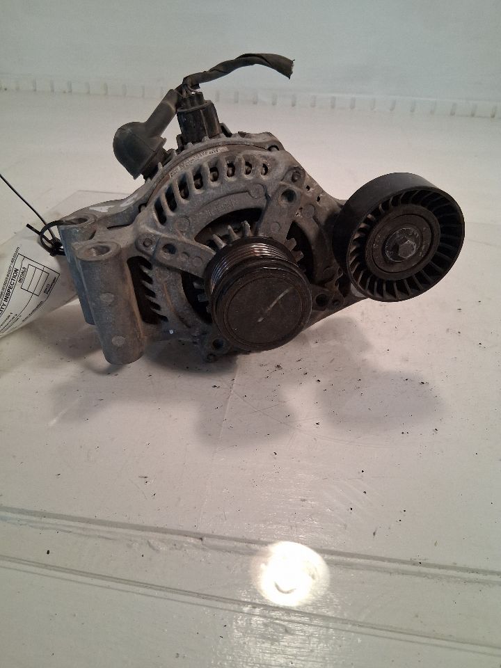 Alternator from a 2016 Ford Fusion, photo 7