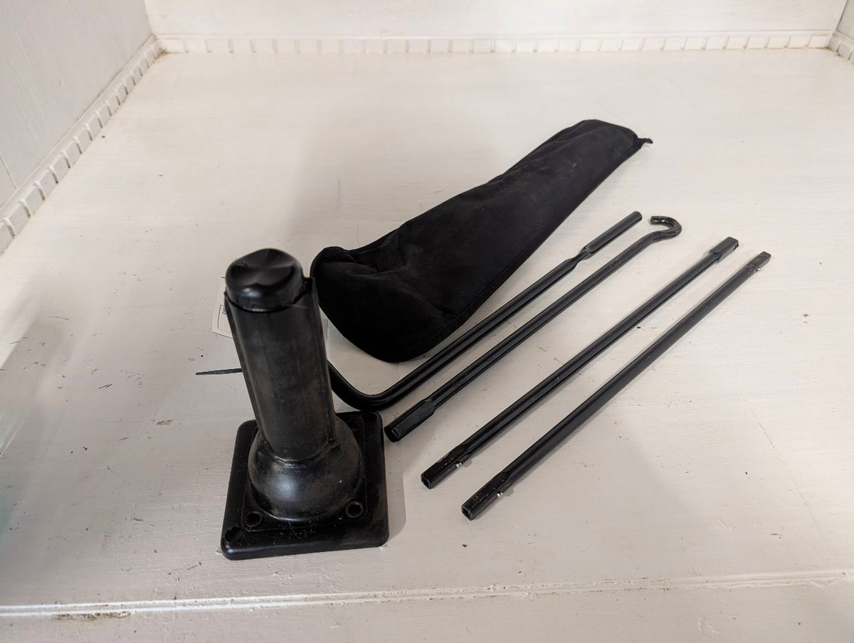 Jack from a 2010 Toyota Tundra, photo 2